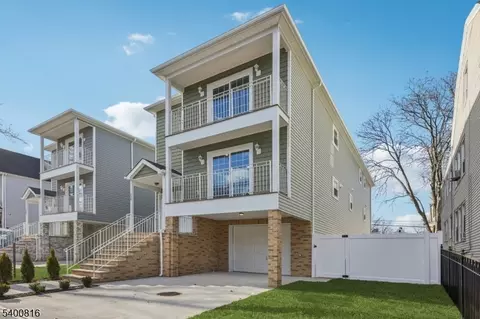 139 N 15th St #2, East Orange, NJ 07017