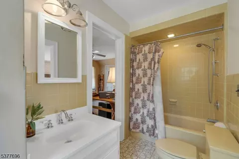 174 Paramus Rd, Paramus, NJ 07652 photo 32