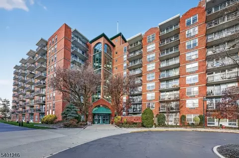 300 Main St #509, Little Falls, NJ 07424