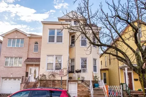 308 Davis Ave, Harrison, NJ 07029 photo 2