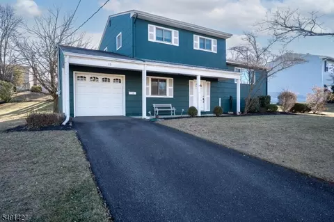 15 Newkirk Rd, Somerset, NJ 08873