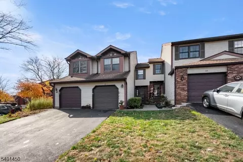 110 Bayberry Dr, Somerset, NJ 08873