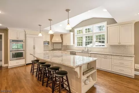 525 Pines Lake Dr, Wayne, NJ 07470 photo 14