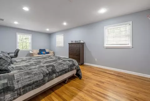 525 Pines Lake Dr, Wayne, NJ 07470 photo 28