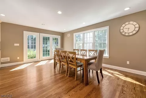 525 Pines Lake Dr, Wayne, NJ 07470 photo 10