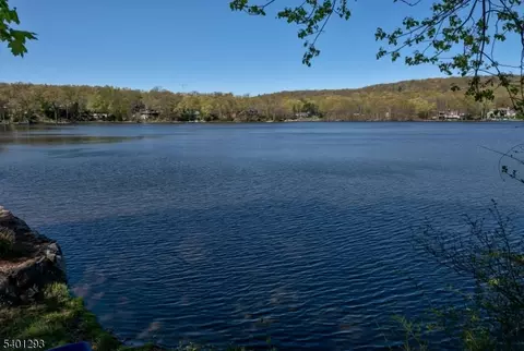 525 Pines Lake Dr, Wayne, NJ 07470 photo 42