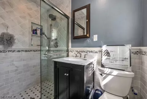 525 Pines Lake Dr, Wayne, NJ 07470 photo 25