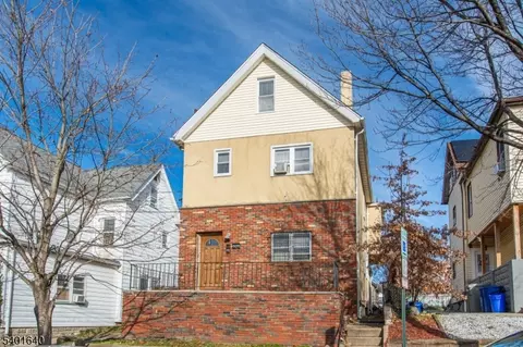 18 Van Rensselear St, Belleville, NJ 07109