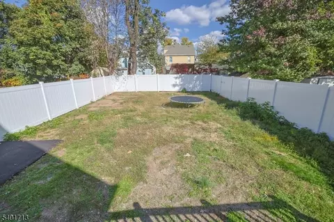 325 Manson Pl, Plainfield, NJ 07063 photo 2