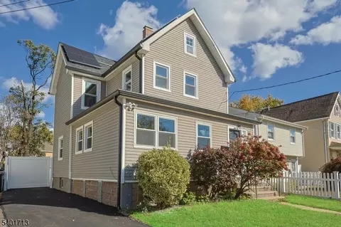 325 Manson Pl, Plainfield, NJ 07063