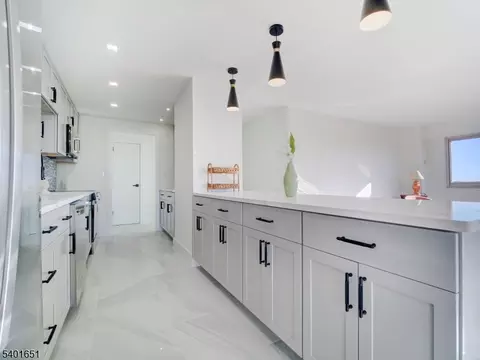 377 S Harrison St 9l #9L, East Orange, NJ 07018