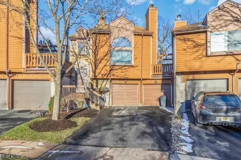 32 Heritage Way, Rockaway, NJ 07866