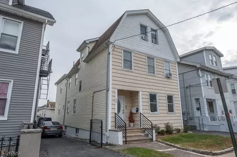 65 Grove St, Bloomfield, NJ 07003