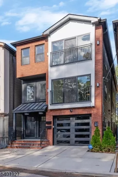 9 Voorhees St, Newark, NJ 07108