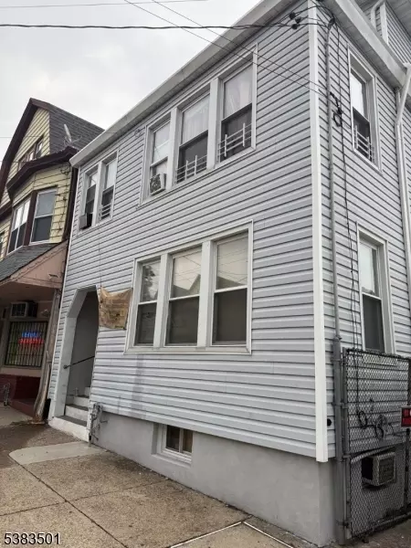 495 21st Ave, Paterson, NJ 07513