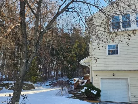 47 Rhea Run, Newton, NJ 07860