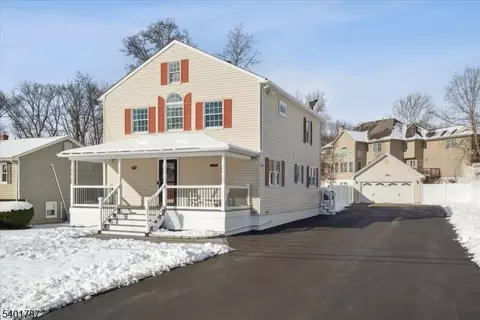 4 Kitchell Pl, Whippany, NJ 07981