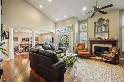 12 Hadley Ln, Wayne, NJ 07470 photo 9