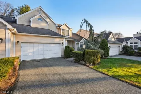 12 Hadley Ln, Wayne, NJ 07470 photo 3