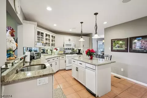 12 Hadley Ln, Wayne, NJ 07470 photo 12