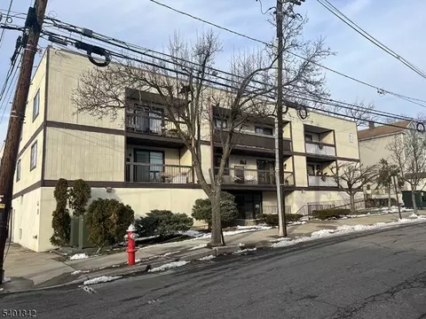 19 Plauderville Ave #110, Garfield, NJ 07026