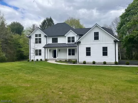 20 Furnace Rd, Chester, NJ 07930