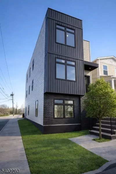 57 Rosa Park Blvd #2, Paterson, NJ 07524