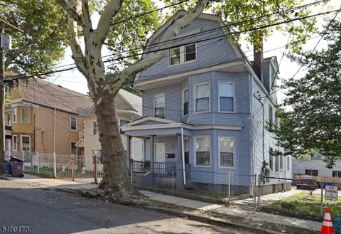 240 Ellis Ave, Irvington, NJ 07111