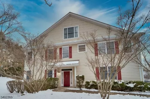 58 Pheasant Run #12, Old Tappan, NJ 07675
