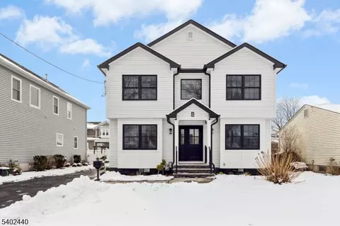 14 Concord St, Cranford, NJ 07016