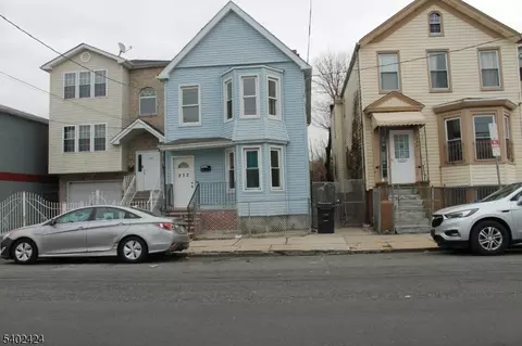 232 Sherman Ave #2, Newark, NJ 07114