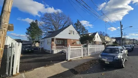 337 E 29th St, Paterson, NJ 07514