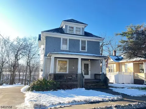 48 W Dewey Ave, Wharton, NJ 07885