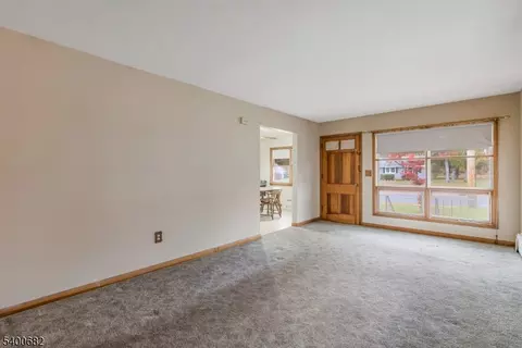 554 E Main St, Bridgewater, NJ 08807 photo 6