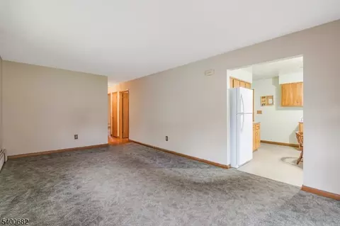 554 E Main St, Bridgewater, NJ 08807 photo 8