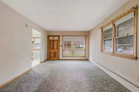 554 E Main St, Bridgewater, NJ 08807 photo 5
