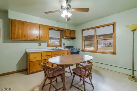 554 E Main St, Bridgewater, NJ 08807 photo 12