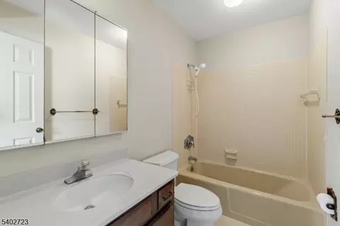 9 Killdeer Dr, Hackettstown, NJ 07840 photo 19