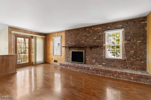 9 Killdeer Dr, Hackettstown, NJ 07840 photo 2