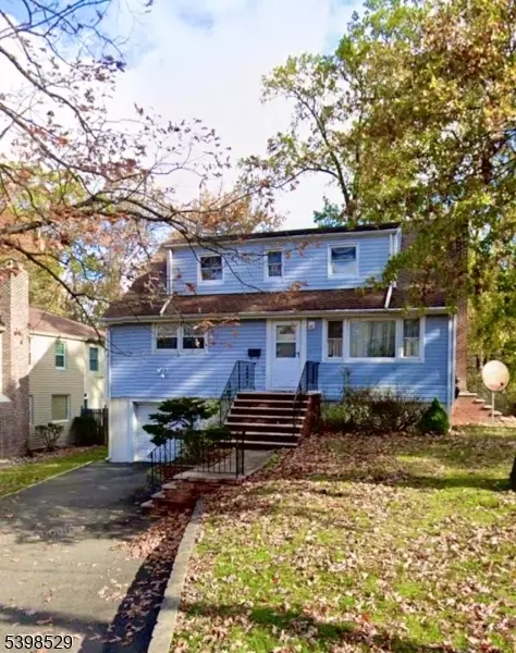 46 W Lawn Rd, Livingston, NJ 07039