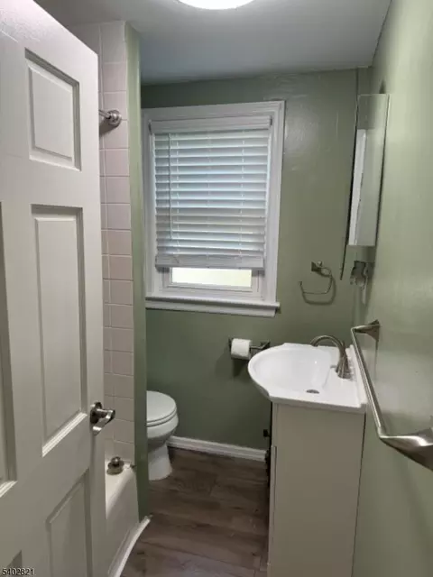 22 Hamilton Pl, Nutley, NJ 07110 photo 8