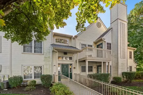11 Evergreen Dr #63, Clifton, NJ 07014