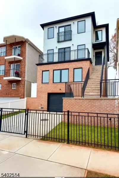 131 Hedden Ter #3, Newark, NJ 07108