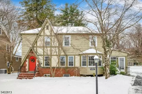 247 Hillside Ave, Chatham, NJ 07928