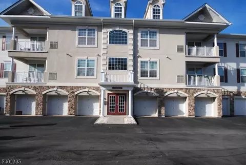 7 Cliff Rd #D3, Woodland Park, NJ 07424