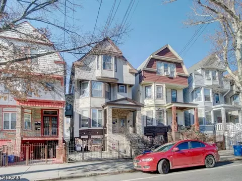 320 Clifton Ave, Newark, NJ 07104