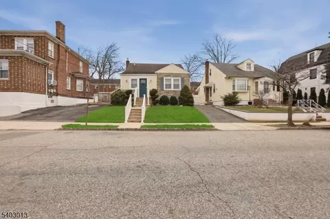 28 Parkview Ave, Belleville, NJ 07109