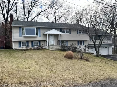 1 Gray Ter, Woodland Park, NJ 07424