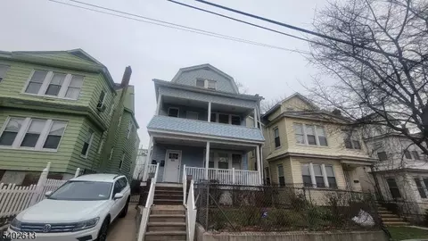 133 Mapes #2, Newark, NJ 07112