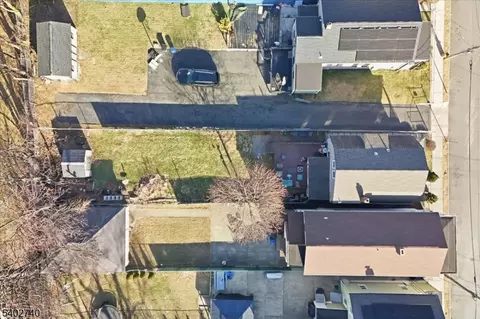 11 Meade St, West Orange, NJ 07052